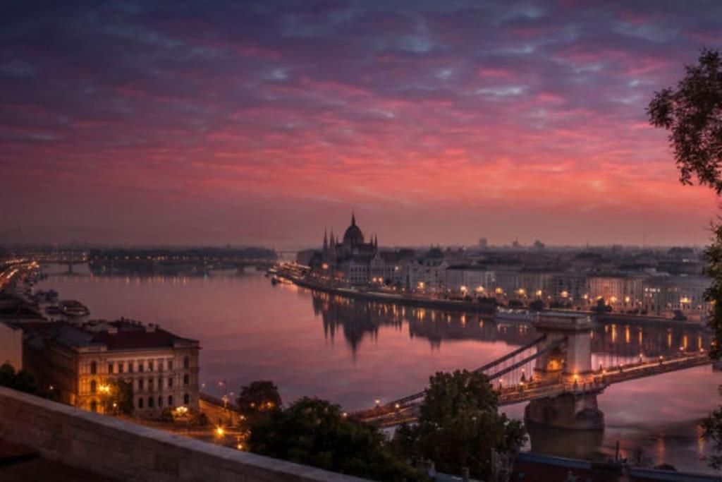 Parisian Soul In The Heart Of บูดาเปสต์ ภายนอก รูปภาพ